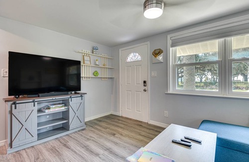 Merritt Island Cottage | 83 m² Cabin ∙ 2 bedrooms ∙ 6 guests