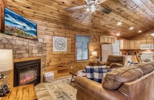 Gatlinburg House | 83 m² House ∙ 1 bedroom ∙ 4 guests