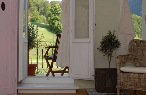 Wilderswil Apartment | 84 m² Apartment ∙ 2 bedrooms ∙ 4 guests