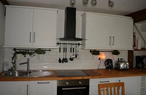 Lonlay-l'Abbaye House | 84 m² House ∙ 2 bedrooms ∙ 4 guests