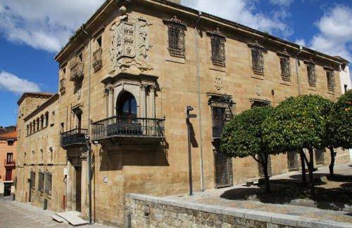 Plasencia Apartment | 85 m² Apartment ∙ 3 bedrooms ∙ 6 guests