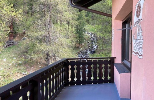 Surlej Apartment | 85 m² Apartment ∙ 2 bedrooms ∙ 5 guests