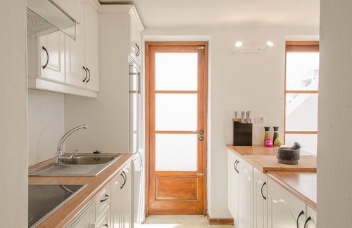 San Miguel de Abona Ski Chalet | 85 Seafront, golf, swimming pool
