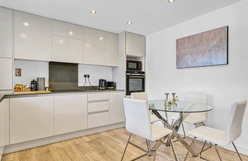 South Ruislip Apartment | 850 m² Apartment ∙ 2 bedrooms ∙ 5 guests