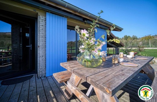 Miribel House | 86 m² Gîte ∙ 2 bedrooms ∙ 5 guests