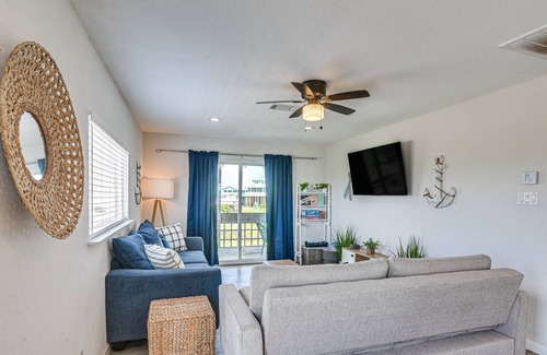 Surfside Beach House | 86 m² House ∙ 2 bedrooms ∙ 9 guests