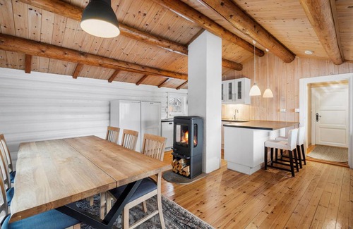 Tingvoll House | 87 m² House ∙ 4 bedrooms ∙ 8 guests