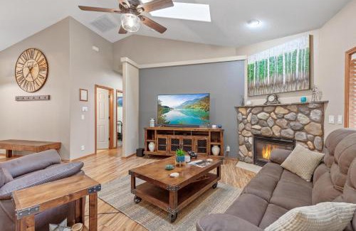 Clarksville House | 8732 Clarkview