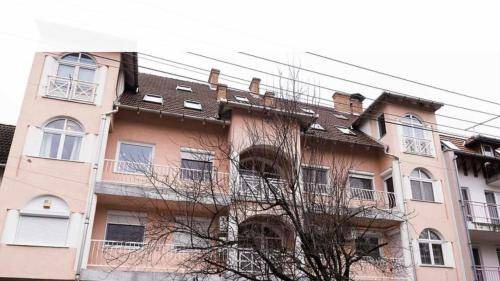 Szeged Apartment | 88 m² Apartment ∙ 2 bedrooms ∙ 6 guests