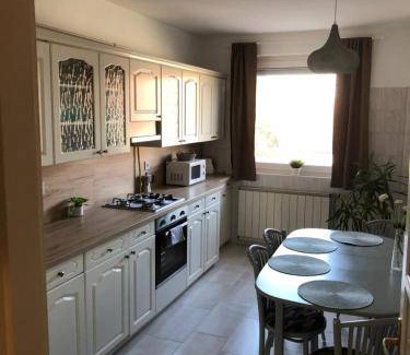 Szeged Apartment | 88 m² Apartment ∙ 2 bedrooms ∙ 6 guests