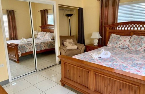 West Bay Apartment | 88 m² Apartment ∙ 2 bedrooms ∙ 6 guests