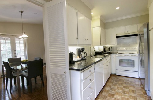 Tarrytown House | 88 m² House ∙ 1 bedroom ∙ 2 guests
