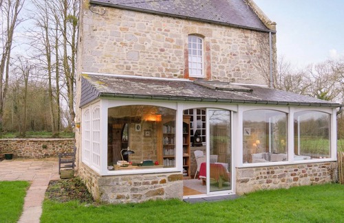 Auxais House | 88 m² House ∙ 2 bedrooms ∙ 4 guests