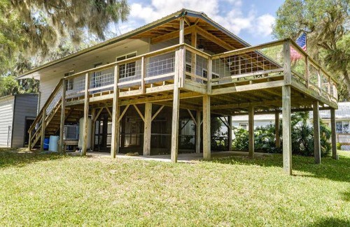 Crescent City House | 88 m² House ∙ 2 bedrooms ∙ 4 guests