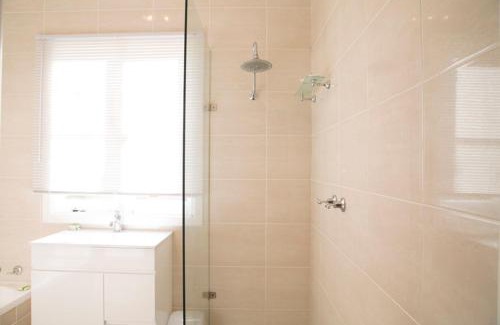 Bathurst House | 88 Morrisset