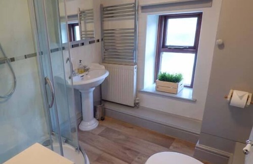 Clitheroe Cottage | 88 Regent Street