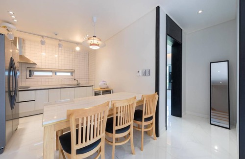 Uljin House | 89 m² House ∙ 2 bedrooms ∙ 6 guests