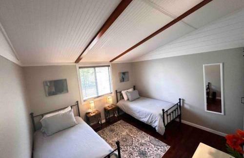Hamilton Apartment | 8th Street Haven - 3 bedroom House in DT Hamilton