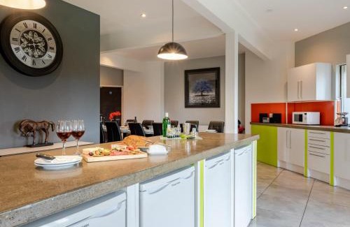 Woolverstone House | 9 Bed in Woolverstone 62352