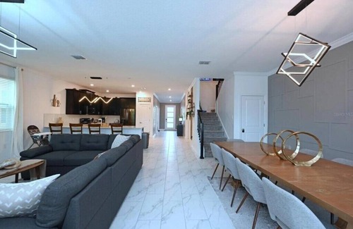 Kissimmee House | 9 Bedrooms/5 Bathrooms/Storey Lake (2770OW)