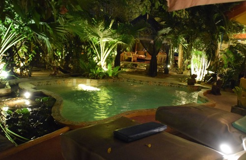 San Pu Loei House | #9 DIRECTLY BESIDE SALT WATER POOL - RELAXING, RESTORATIVE, QUIET
