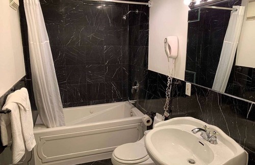 Las Vegas Hotel | $9 for tonight CES at Travelodge, FREE breakfast and FREE wifi-3 nts minimum