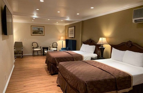 Las Vegas Hotel | $9 for tonight CES at Travelodge, FREE breakfast and FREE wifi-3 nts minimum