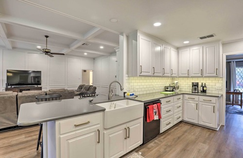 Woodway House | 9 Mi to Magnolia Market: Large Home in Waco!