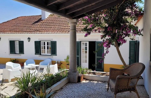 Lourinha Villa | 9 min. from the beaches of the Silver Coast, charming quinta 5 bedrooms + pool