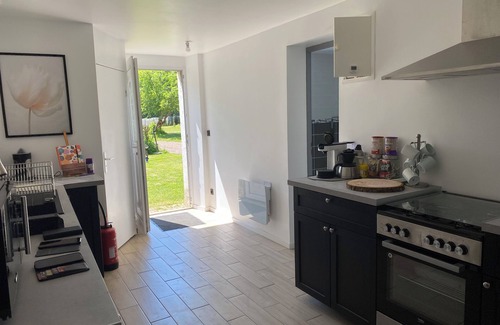 Les Ormes House | 9-person gîte - Between history, nature and gastronomy. Pets welcome.