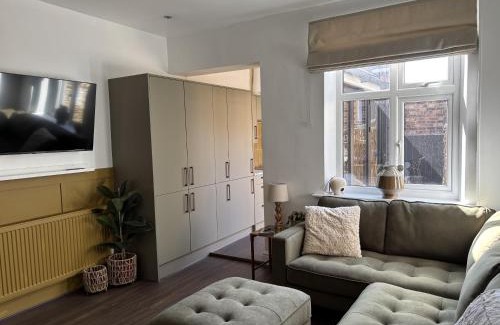 Leek House | 9 Portland Street