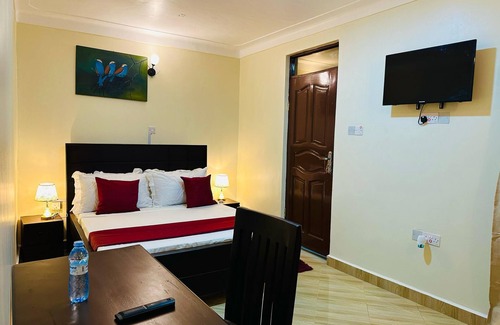 Busia Hotel | 9-room hotel in phenomenal Busia with WiFi