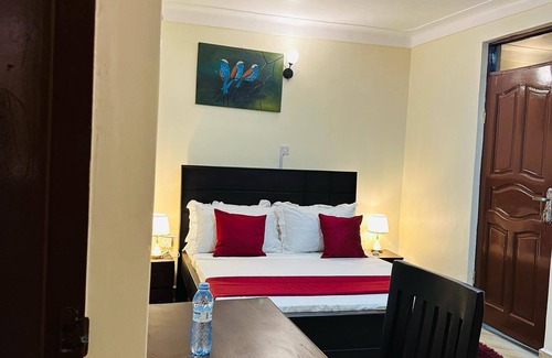 Busia Hotel | 9-room hotel in phenomenal Busia with WiFi