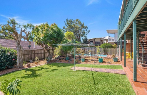 Battery Hill House | 9 Rowell Street Battery Hill QLD