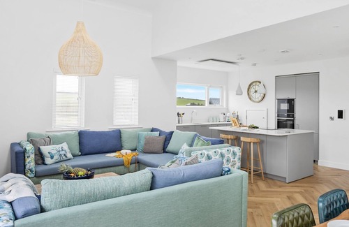 North Buckland Cottage | 9 The Vista, Willingcott Nr Woolacombe - Hot tub/Pet friendly/On-site pool/EV Charger/Ecohome