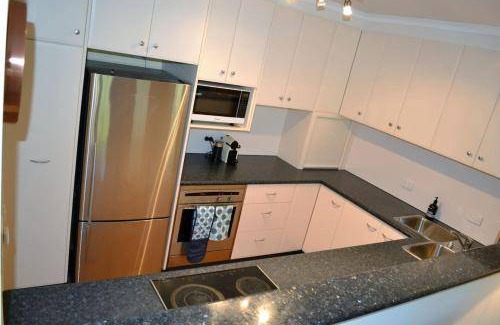 Reid Apartment | 90 m² Apartment ∙ 2 bedrooms ∙ 4 guests