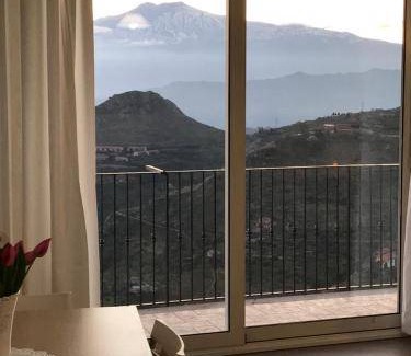 Castelmola Apartment | 90 m² Apartment ∙ 2 bedrooms ∙ 6 guests