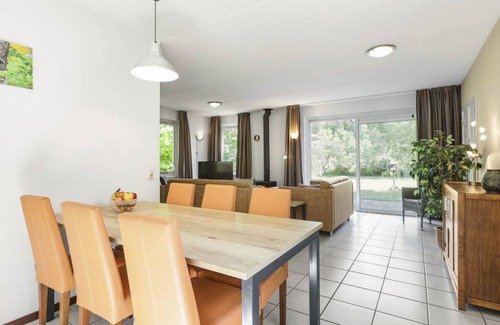 Lauwersoog House | 90 m² Bungalow ∙ 2 bedrooms ∙ 4 guests