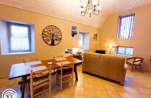 Mayrinhac-Lentour House | 90 m² Gîte ∙ 2 bedrooms ∙ 4 guests