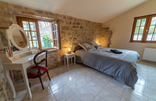Aiguelèze House | 90 m² Gîte ∙ 2 bedrooms ∙ 4 guests