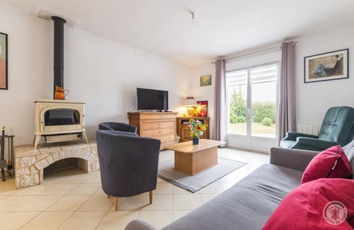 Montfarville House | 90 m² Gîte ∙ 3 bedrooms ∙ 6 guests