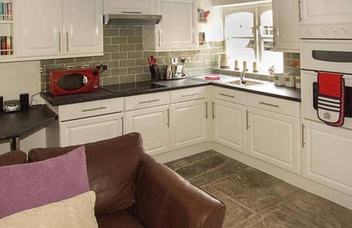 Little Witcombe House | 90 m² House ∙ 1 bedroom ∙ 2 guests