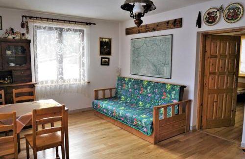 Uhryn House | 90 m² House ∙ 2 bedrooms ∙ 6 guests