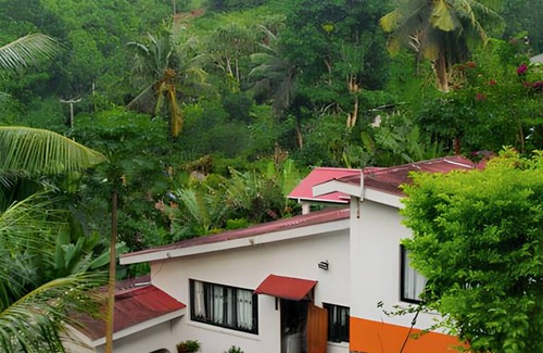 Mahe Island House | 90 m² House ∙ 3 bedrooms ∙ 8 guests