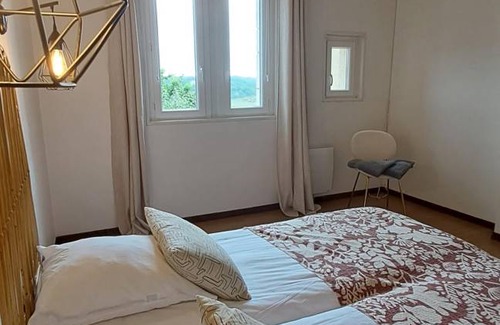 Cordes-sur-Ciel House | 90 m² House ∙ 2 bedrooms ∙ 4 guests