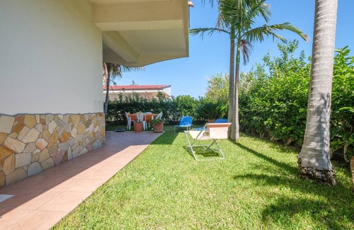 Furnari Villa | 90 m² Villa ∙ 3 bedrooms ∙ 8 guests