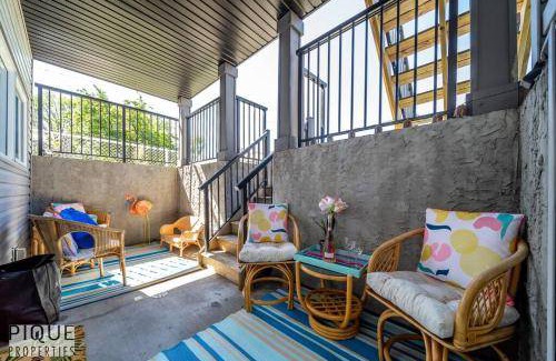 North Central Edmonton Apartment | 900 m² Apartment ∙ 2 bedrooms ∙ 6 guests