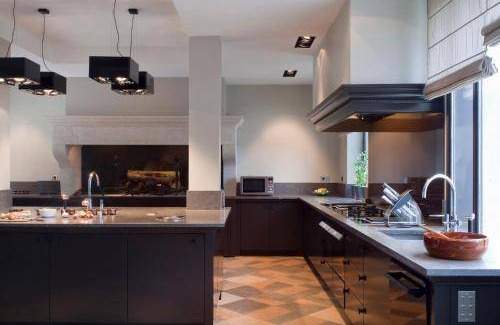 Carcassonne House | 900 m² House ∙ 11 bedrooms ∙ 27 guests