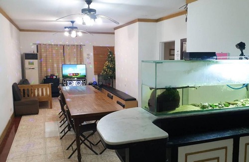 Angeles City Villa | 900 m² Villa ∙ 8 bedrooms ∙ 30 guests