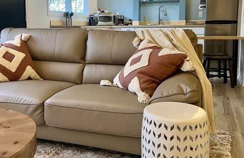 Northeast Anchorage Apartment | 907stay - Alaskan Suite